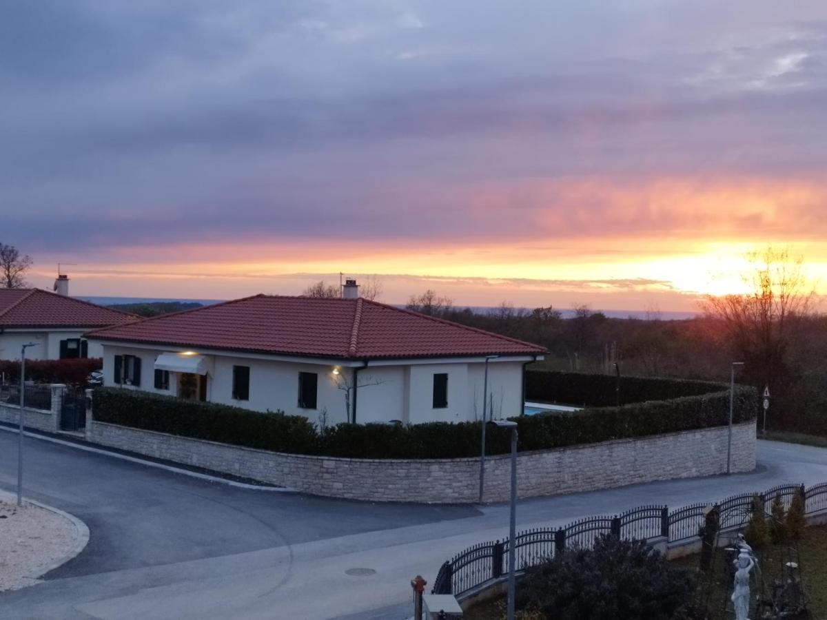 Tonis Daire Buje Dış mekan fotoğraf