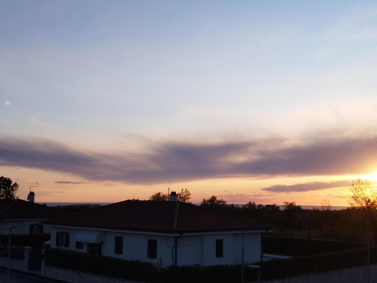 Tonis Daire Buje Dış mekan fotoğraf
